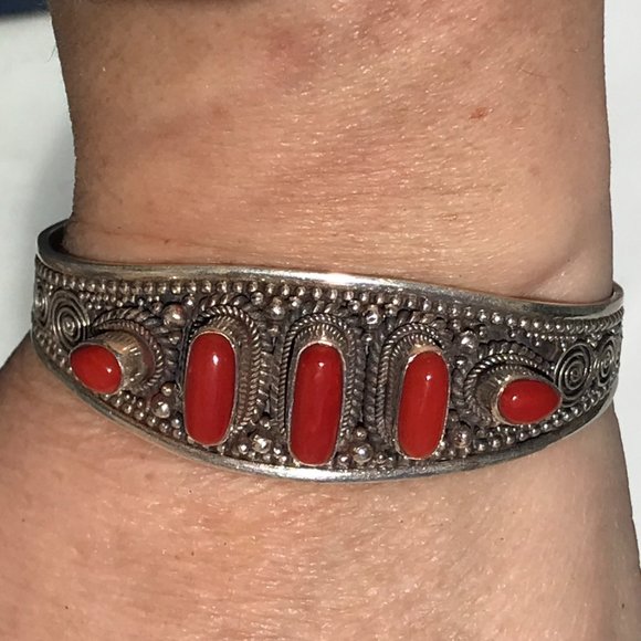 Genuine Coral Sterling Silver Cuff 925 Repousse - Picture 8 of 8